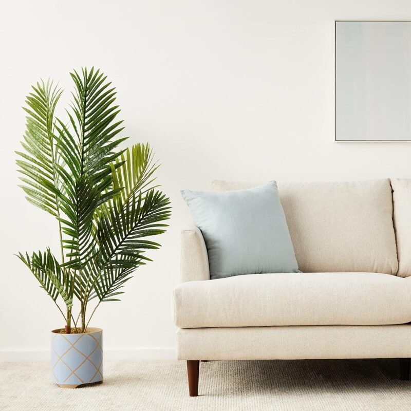 Amazon Basics Palmera artificial con maceta de plástico, 119.38 cm, verde - Imagen 4