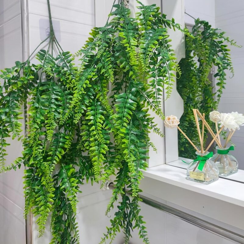 2 Piezas Plantas Artificiales Colgantes Helechos Plantas Plástico Artificiales Plantas de Escalada Decorativas de Vegetación para Interior y Exterior Salas de Estar Balcón Oficina Terraza Jardín Boda - Imagen 5