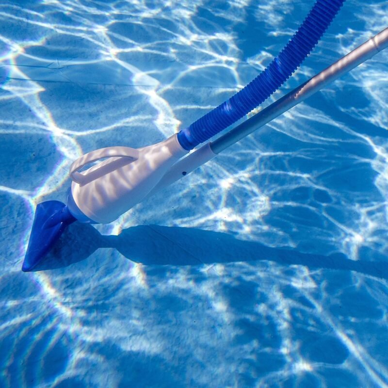Gre AR20637Z - Limpiafondos de Aspiración de Piscina con Succión Manual “Medium Vac”. Para el Fondo de Piscinas Pequeñas y Medianas. - Imagen 3