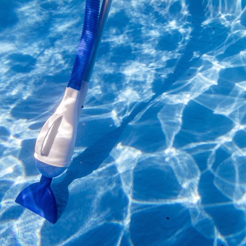 Gre AR20637Z - Limpiafondos de Aspiración de Piscina con Succión Manual “Medium Vac”. Para el Fondo de Piscinas Pequeñas y Medianas. - Imagen 2